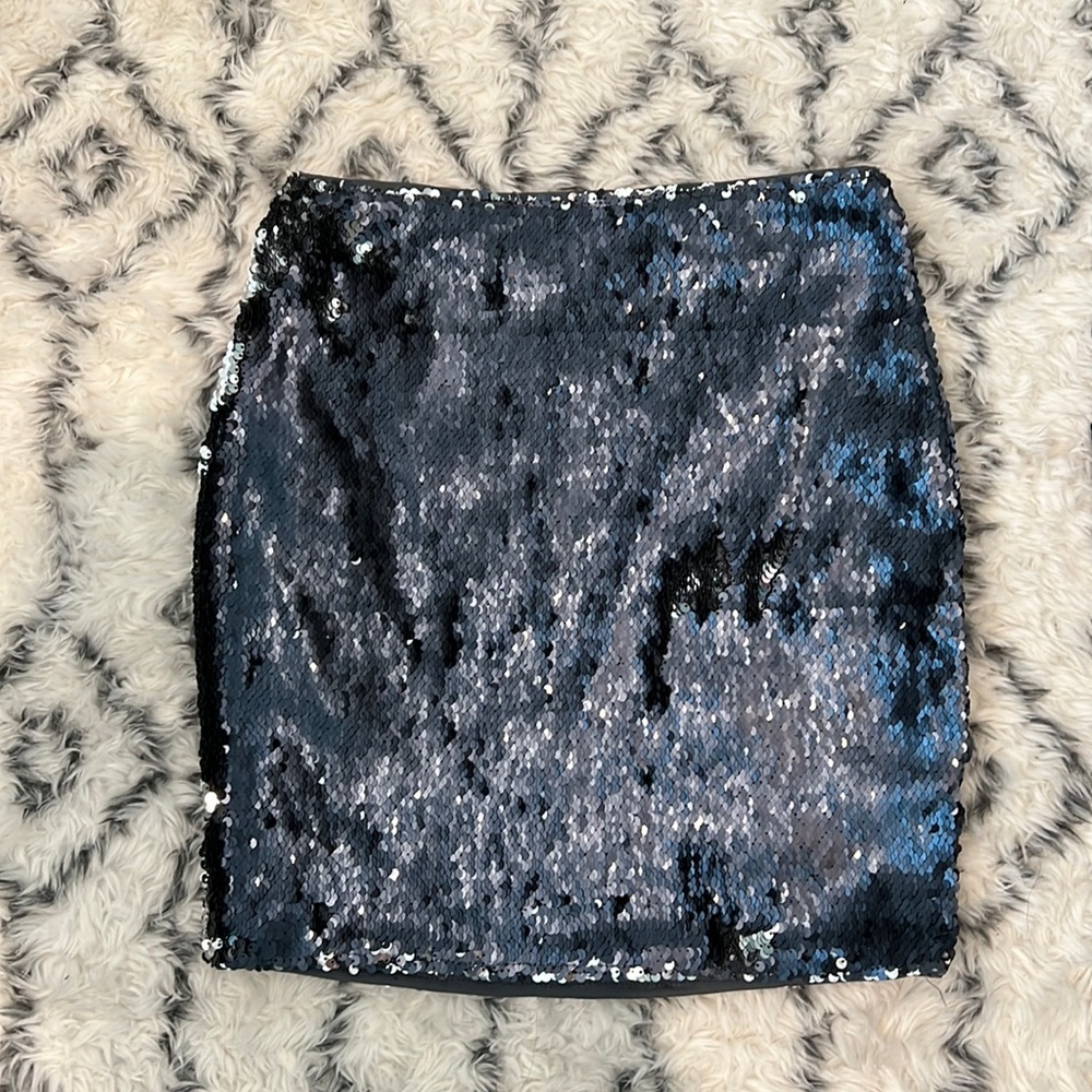 Navy blue sequined skirt